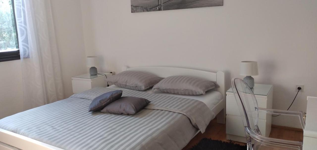 Apartment Greta ラビン エクステリア 写真